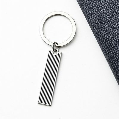 좋은 가격 Customizable Designer Keychain with Zinc Alloy Material OEM/ODM 온라인으로
